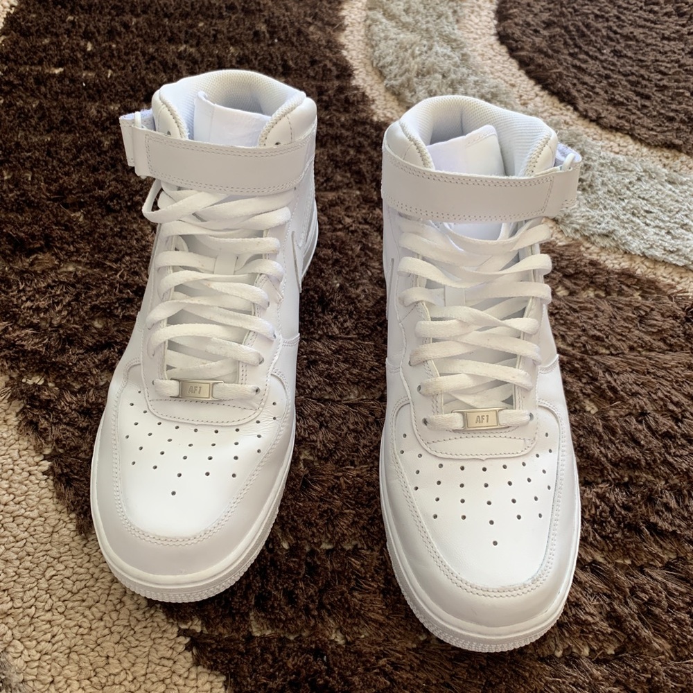 Nike Air Force 1 Mid